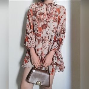 H&M sM Bohemian Floral Print Festival Peasent Dress Sheer Light Material & Lined